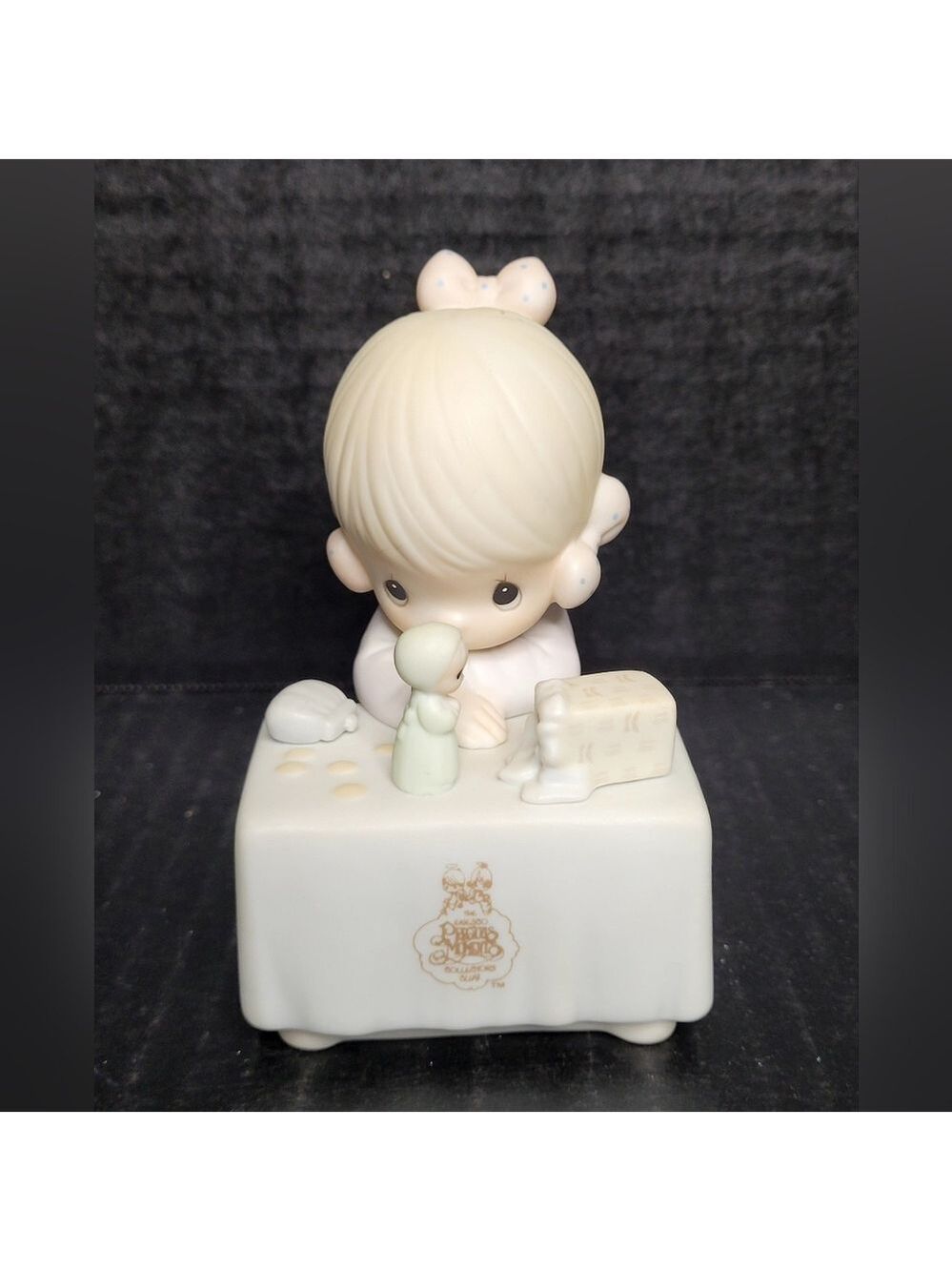 1990 Precious Moments My Happiness Figurine My Happiness #C0010